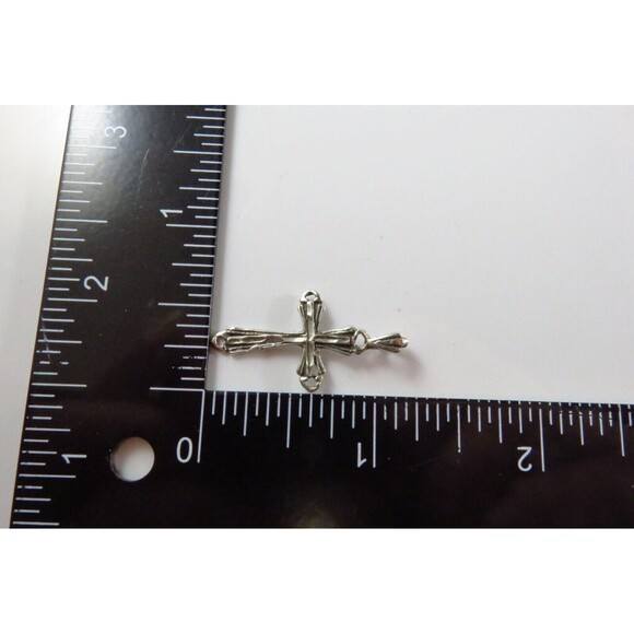 Silver Christian Cross Pendant Antique Style Traditional 925 Cross Pendant - Picture 4 of 4